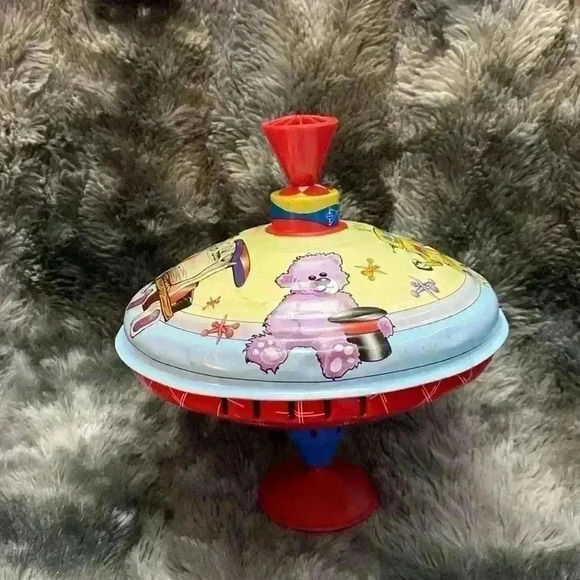 Vintage Large Metal Tin Toy  Spinning Top Toy - Picture 3 of 17
